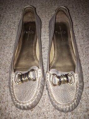 Paolo Linea women's shoes, size 9 M, silver-gold color with decoration